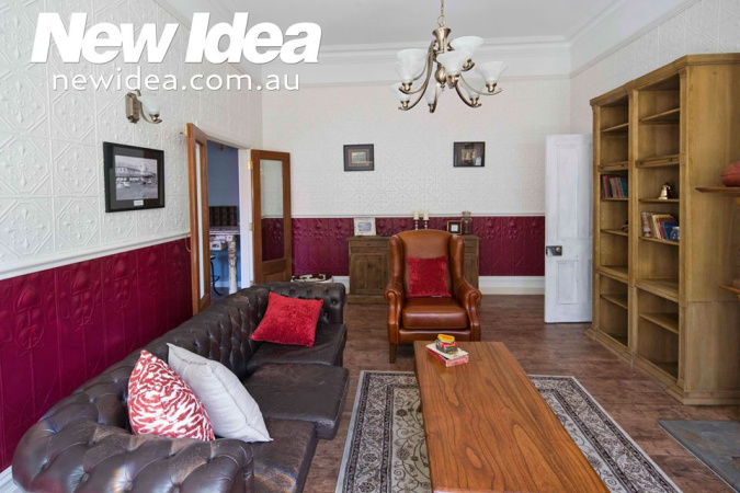house rules lounge